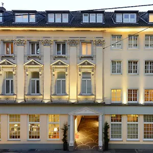 4* Apart Otel Living Am Carlsplatz